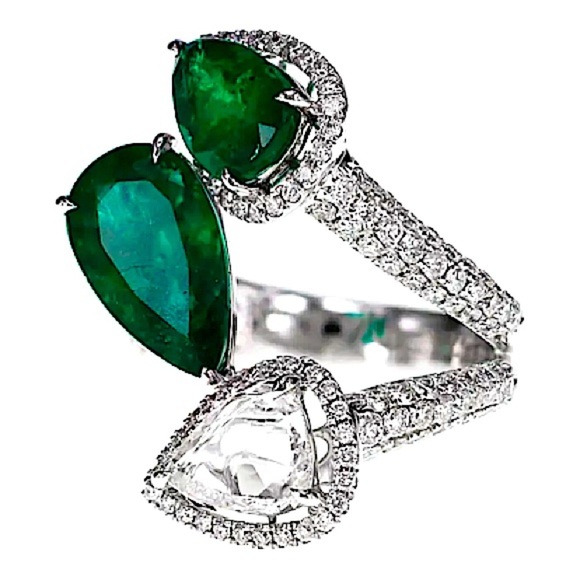 Emerald Green Sterling Silver Zircon Leaf Ring - Picture 8 of 10